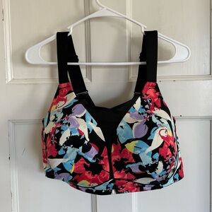 Livi Active abstract wireless‎ sports bra size 40DDD